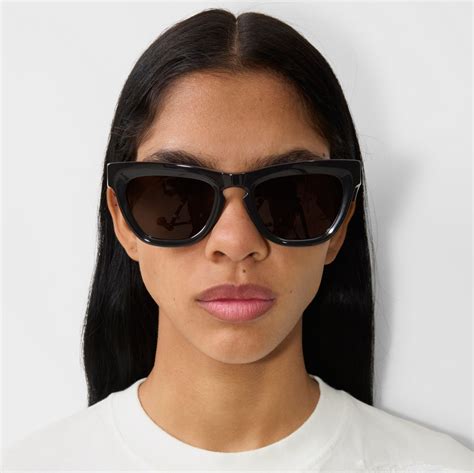 burberry glasses newton|Arch Sunglasses in Black .